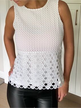 White Sleeveless Circle Lace Shell Top